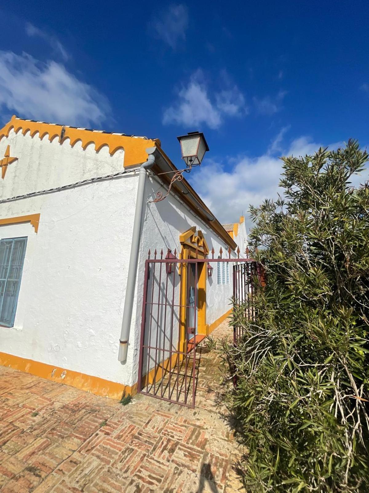 卡莫纳Cortijo Santa Clara别墅 外观 照片
